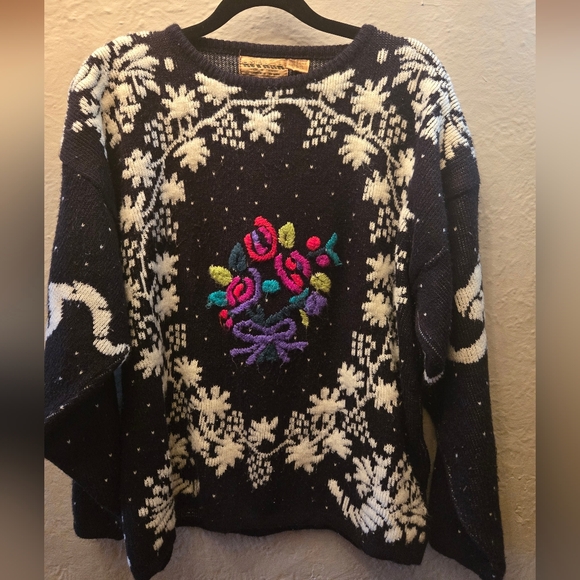 Vintage Sweaters - Vintage 80s Embroidered Floral Knit Sweater Black White Folk Size M/L
